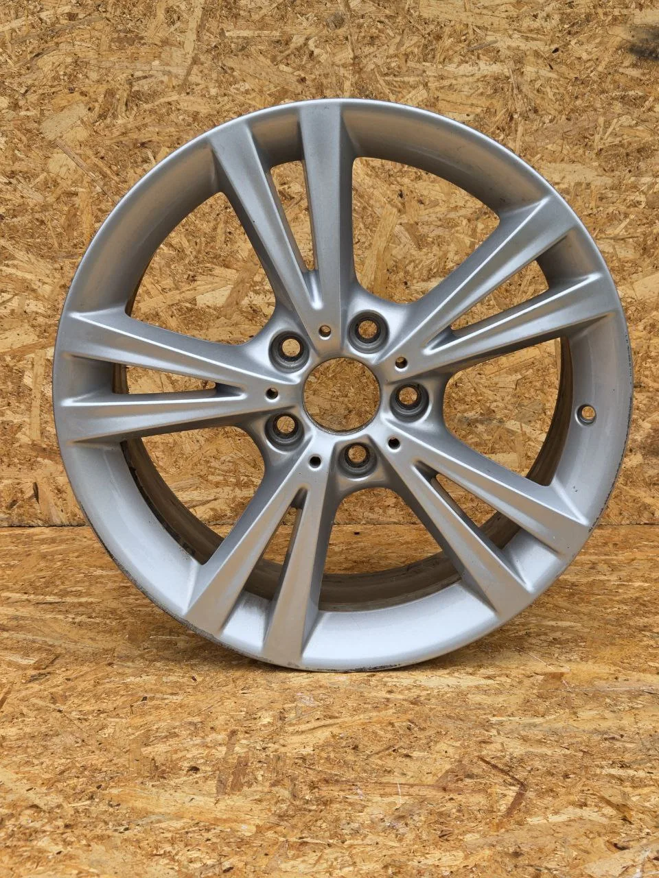 BMW № 652 · R19, фото 1